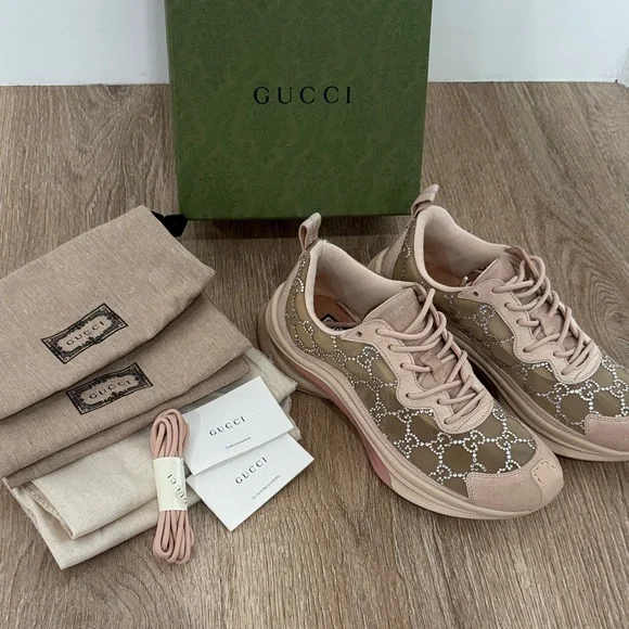 AUTHENTIC GUCCI RUN GG CRYSTAL MESH SNEAKERS - Picture 3 of 13